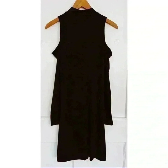 BNWOT Women’s Black Cold Shoulder Dress by Highline Size  XS - Picture 3 of 4